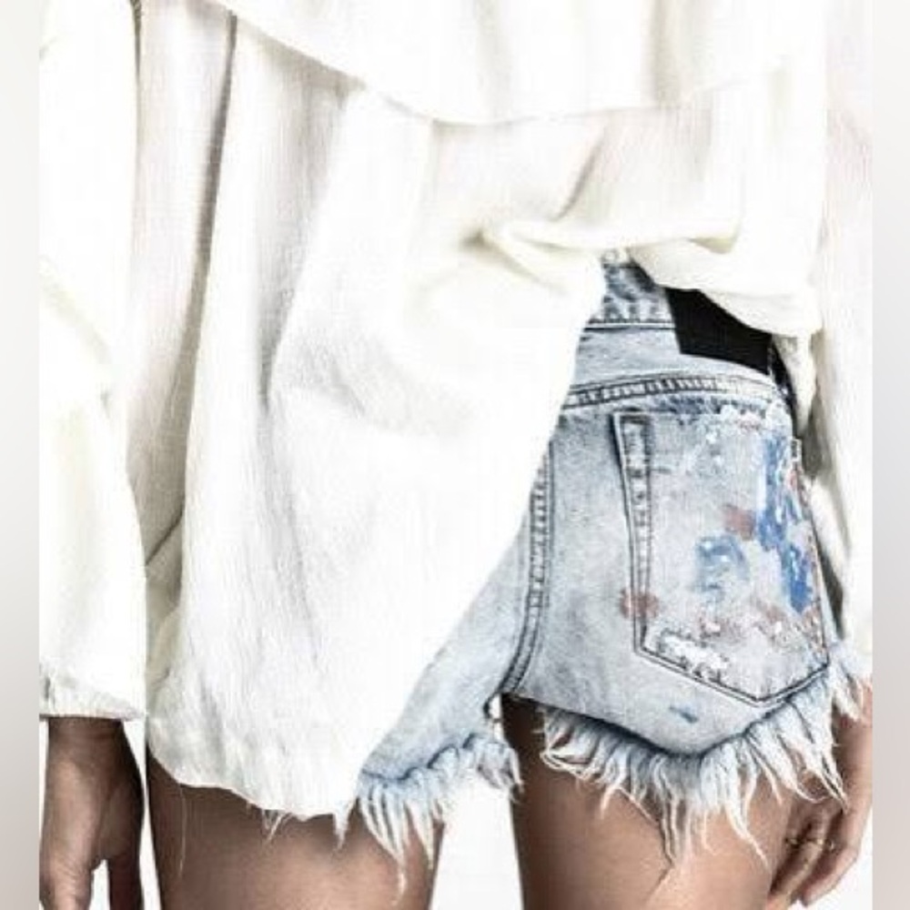 ONE X ONETEASPOON DENIM MINI SHORTS